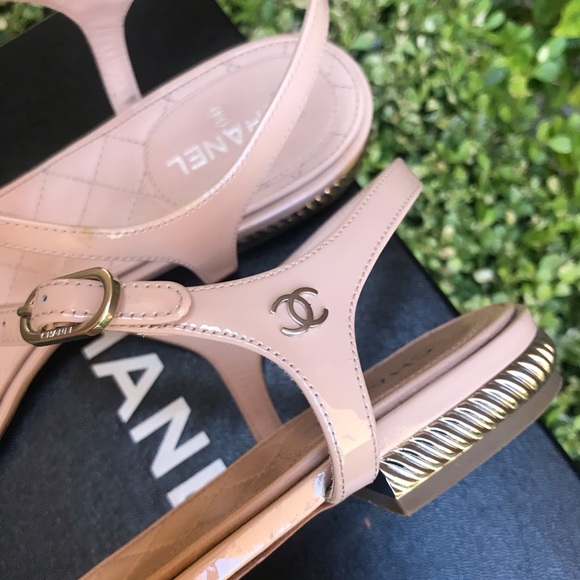{CHANEL} Pink Patent Calfskin Sandals Size 39.5EUR - Picture 5 of 12